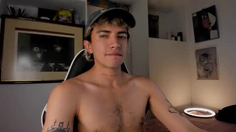 Snapshot of darkodark0 chatting on February 2026 03:44:01 AM Darko online show from February 2026 03:44:01 AM