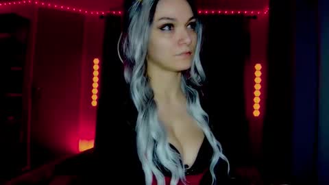 roseredgoddess online show from February 2026 02:49:02 AM