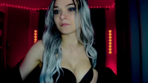 roseredgoddess online show from April 2026 02:48:01 AM