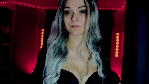 roseredgoddess online show from April 2026 02:51:02 AM