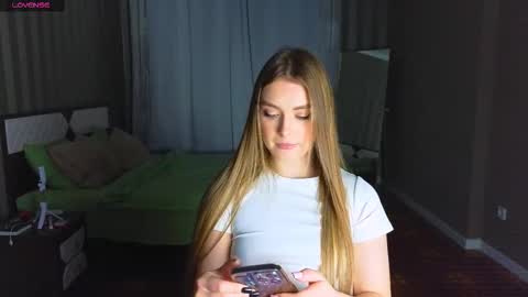 Darlina online show from December 2025 04:34:02 PM