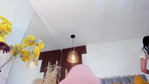 Snapshot of darling_spoiled chatting on June 2026 10:10:01 AM darling online show from June 2026 10:10:01 AM