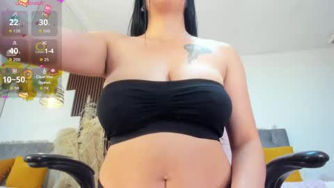 Snapshot of darling_spoiled chatting on June 2026 10:09:01 AM darling online show from June 2026 10:09:01 AM