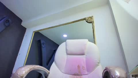 Darling online show from January 2025 12:49:02 PM