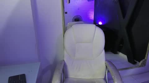 Darling online show from March 2025 12:45:01 PM