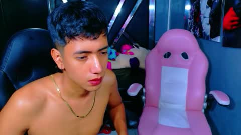 darwinandbrayan online show from November 2025 11:29:01 AM