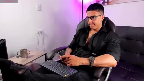 Dash online show from December 2025 02:24:02 PM