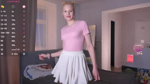 Snapshot of dasha_brown chatting on May 2026 04:45:01 PM Dasha online show from May 2026 04:45:01 PM