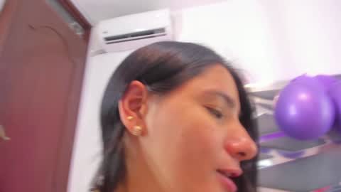 Snapshot of dashafoxxx chatting on December 2024 06:35:01 AM Dasha Foxxx online show from December 2024 06:35:01 AM