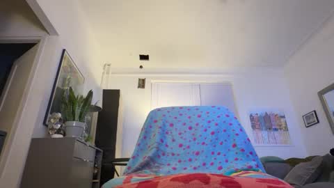 Snapshot of datguy127 chatting on September 2025 04:58:02 AM Datguy127 online show from September 2025 04:58:02 AM