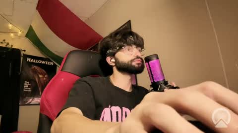 Tarantino online show from September 2025 02:49:02 AM