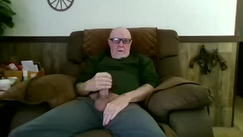 Snapshot of dave571960 chatting on May 2026 11:04:01 AM dave571960 online show from May 2026 11:04:01 AM