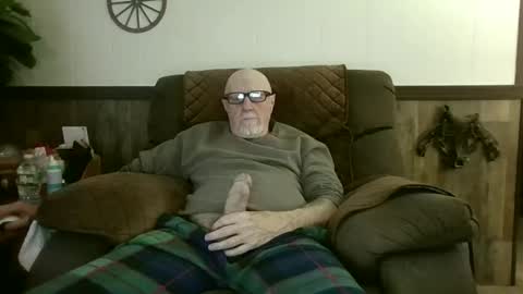 Snapshot of dave571960 chatting on May 2026 10:34:01 AM dave571960 online show from May 2026 10:34:01 AM