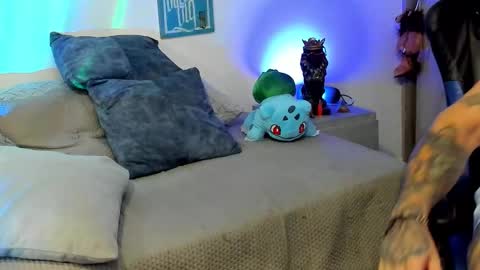 DAVE MAX online show from November 2025 02:51:01 PM