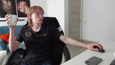 DAVE REDMOND online show from April 2026 01:06:02 PM