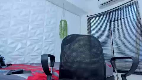 Snapshot of dave_skinnycum420 chatting on September 2025 12:49:02 PM dave online show from September 2025 12:49:02 PM