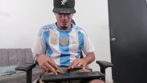 Snapshot of dave_skinnycum420 chatting on October 2025 06:09:01 AM dave online show from October 2025 06:09:01 AM