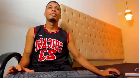 Snapshot of dave_skinnycum420 chatting on October 2025 07:53:01 AM dave online show from October 2025 07:53:01 AM