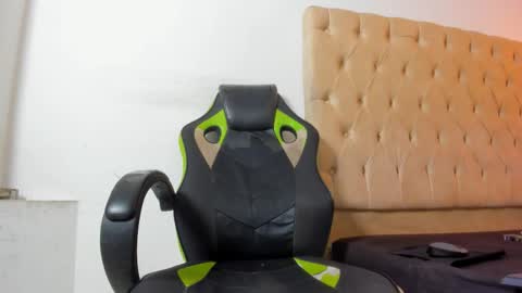 Snapshot of dave_skinnycum420 chatting on November 2025 07:30:01 AM dave online show from November 2025 07:30:01 AM