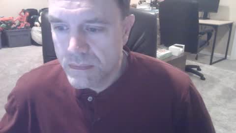 Snapshot of daved14u chatting on December 2024 06:53:02 AM daved14u online show from December 2024 06:53:02 AM