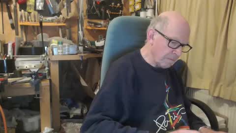 Snapshot of david89853 chatting on February 2026 12:12:01 AM David online show from February 2026 12:12:01 AM