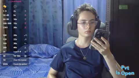 Snapshot of david_colombian chatting on July 2026 05:39:01 PM ProgrammerBoy online show from July 2026 05:39:01 PM