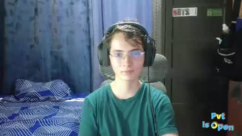 Snapshot of david_colombian chatting on July 2026 05:37:02 PM ProgrammerBoy online show from July 2026 05:37:02 PM