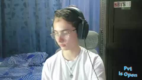 Snapshot of david_colombian chatting on July 2026 05:18:02 PM ProgrammerBoy online show from July 2026 05:18:02 PM