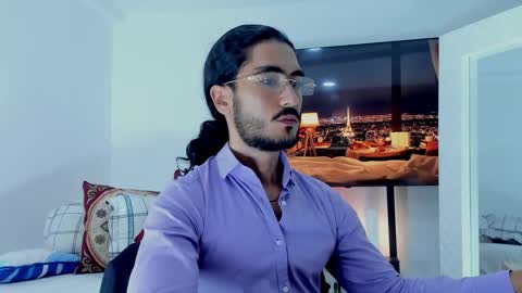 Hey im David that loves to explore and speak their fantasies. Very open talktative and nice. Feel free to chat with me online show from January 2026 02:27:01 AM