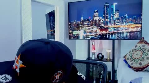 Hey im David that loves to explore and speak their fantasies. Very open talktative and nice. Feel free to chat with me online show from February 2026 12:54:01 AM