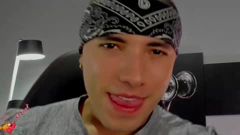 David Jons online show from December 2024 09:22:01 PM