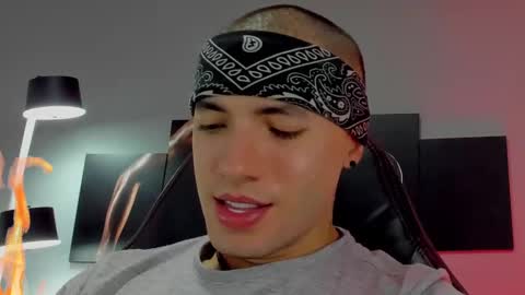 David Jons online show from February 2025 07:19:02 PM