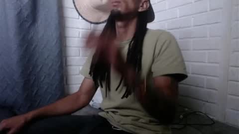 Snapshot of davils12 chatting on June 2026 04:07:02 AM DAVILS online show from June 2026 04:07:02 AM
