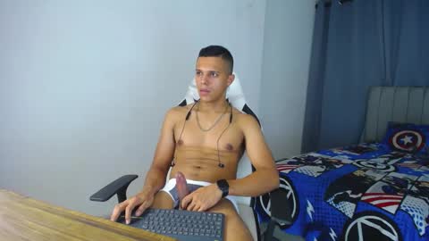 Snapshot of davisito7 chatting on December 2024 10:08:02 AM David Angel online show from December 2024 10:08:02 AM