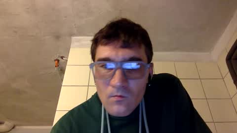 Snapshot of davocolours1112 chatting on May 2026 11:43:01 PM davocolours1112 online show from May 2026 11:43:01 PM