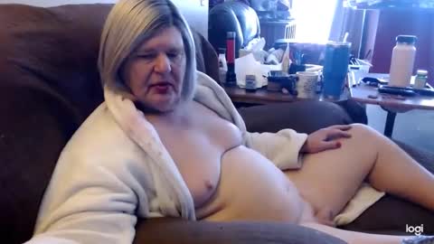 Snapshot of dawndoesall chatting on January 2025 04:38:01 PM dawndoesall online show from January 2025 04:38:01 PM