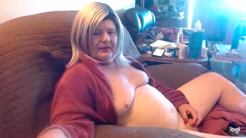 Snapshot of dawndoesall chatting on September 2025 05:29:02 PM dawndoesall online show from September 2025 05:29:02 PM