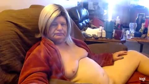 Snapshot of dawndoesall chatting on November 2025 05:19:01 PM dawndoesall online show from November 2025 05:19:01 PM