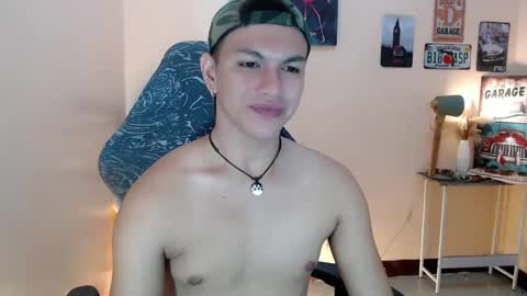 Snapshot of dax_x chatting on February 2025 01:27:01 AM JC LOVER BOY online show from February 2025 01:27:01 AM