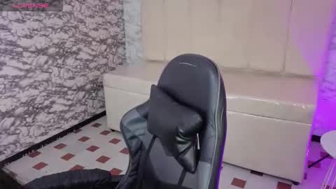 Hi Stream 1500 to 2100 online show from February 2026 08:01:01 PM