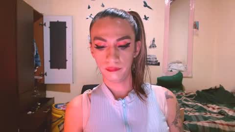 Snapshot of dayanna_01_ chatting on May 2026 08:18:02 PM dayanna_01_ online show from May 2026 08:18:02 PM