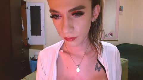 Snapshot of dayanna_01_ chatting on June 2026 08:21:02 PM dayanna_01_ online show from June 2026 08:21:02 PM