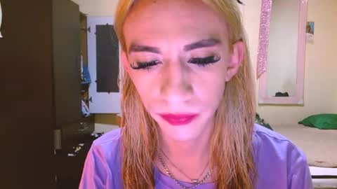 Snapshot of dayanna_01_ chatting on June 2026 08:52:01 PM dayanna_01_ online show from June 2026 08:52:01 PM