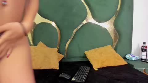 daylesandharry online show from November 2025 01:01:01 PM