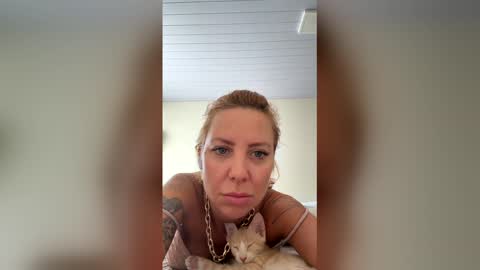 dayoff592388 online show from April 2026 03:13:01 PM