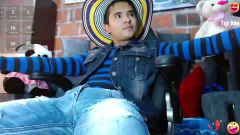 Snapshot of dayro_dduran chatting on June 2026 07:28:01 PM dayro_dduran online show from June 2026 07:28:01 PM