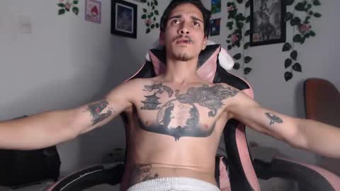 dazzayy online show from December 2024 12:20:02 AM