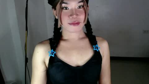 dazzzlingcarol online show from July 2026 10:40:02 AM