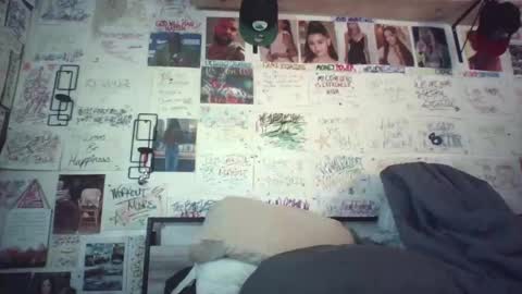 Snapshot of dbeamon92 chatting on May 2026 12:32:02 PM dbeamon92 online show from May 2026 12:32:02 PM