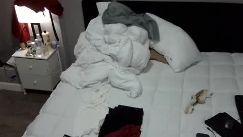 DCrush online show from February 2025 10:28:01 PM